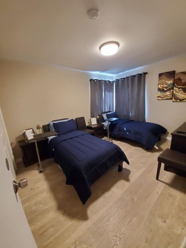 Pristine Guest Home - image 1