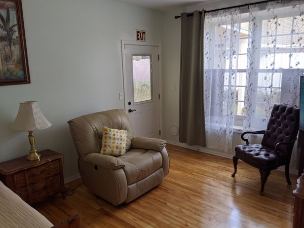 Brookhaven Assisted Living at Lexington - image 1