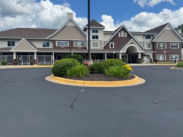 New Perspective Prior Lake - image 1