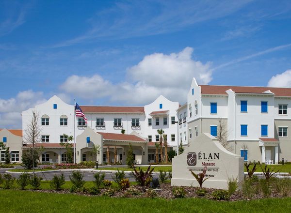 Elan Manatee - image 1