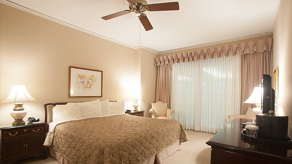 The Towers on Park Lane - image 1