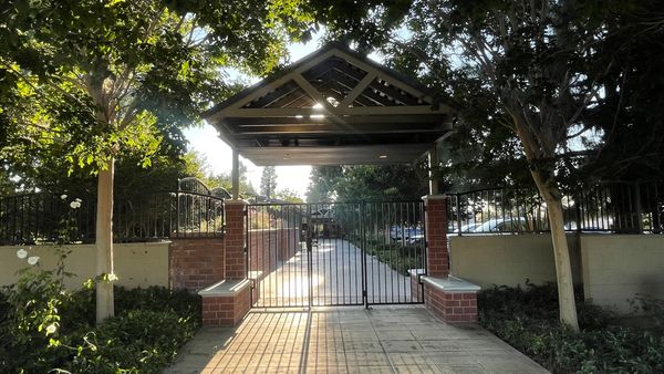 Rowntree Gardens - image 1