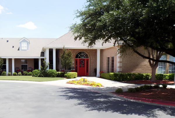 Mackenzie Court - image 1