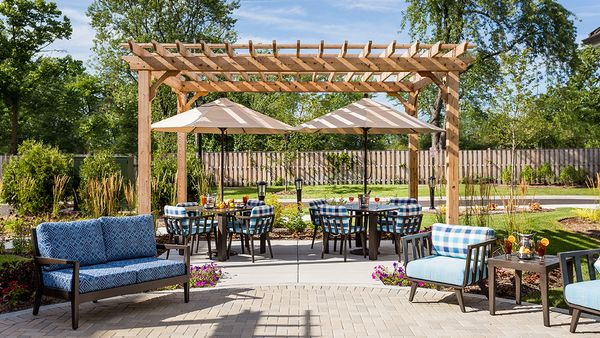 Arbor Terrace Glenview - image 1