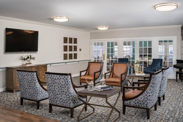 Broadway Creek Senior Living - image 1