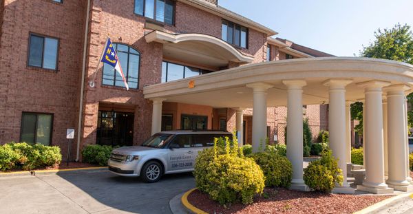 Holiday Forsyth Court - image 1
