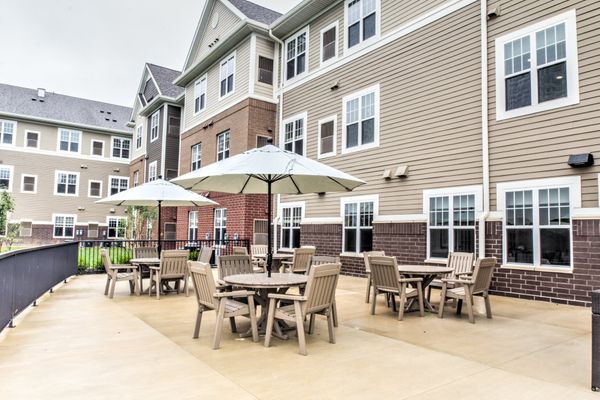 Tapestry Senior Living Springboro - image 1