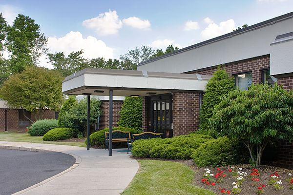 Quakertown Center - image 1