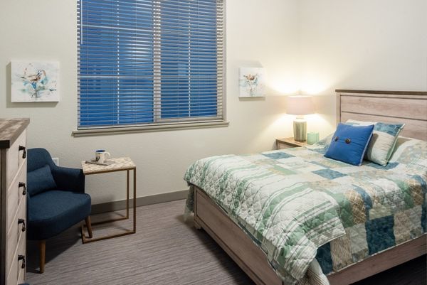 The Lodge at Glen Cove - image 1