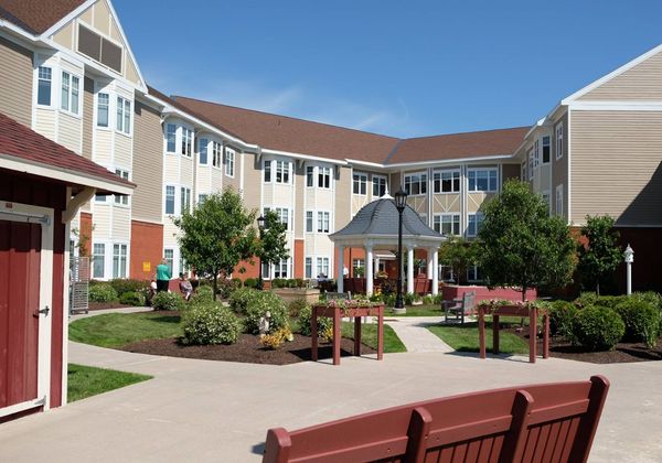 Samaritan Summit Village - image 1