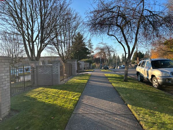 Ida Culver House Broadview - image 1