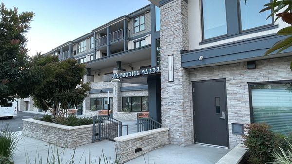 Merrill Gardens at Rolling Hills Estates - image 1