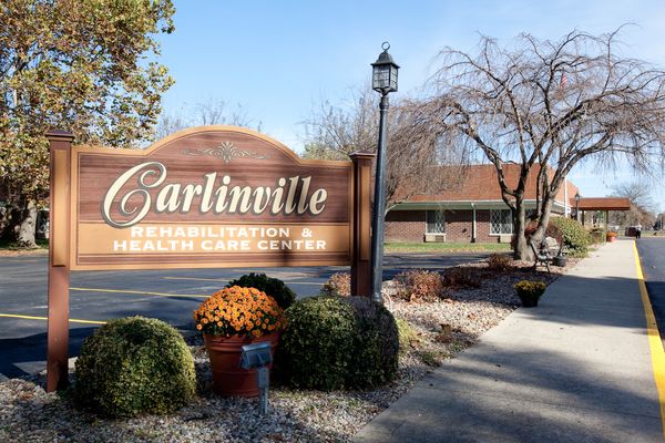 Carlinville Rehab & Health Care Center - image 1