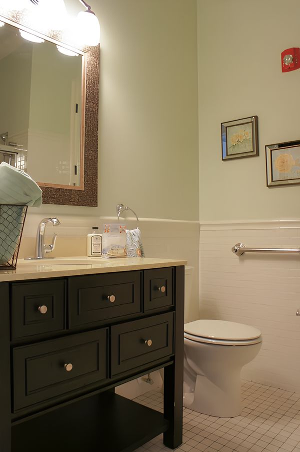Rock Creek Manor - image 1