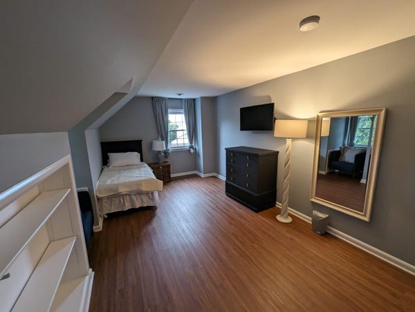 Blossom Haven - image 1