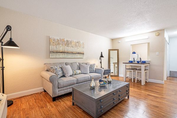 East Ridge Residence - image 1