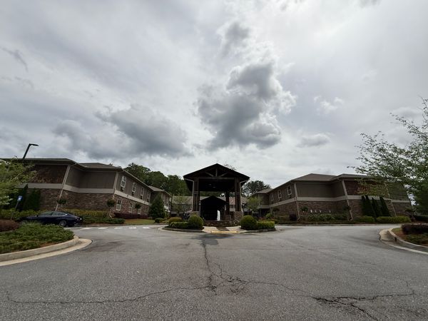 Oaks at Towne Lake - image 1