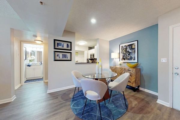 UpsideHoM Dania Beach - image 1