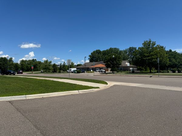 Beehive Homes Of Lakeville - image 1