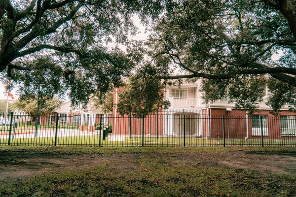 The Gardens of Bellaire - image 1