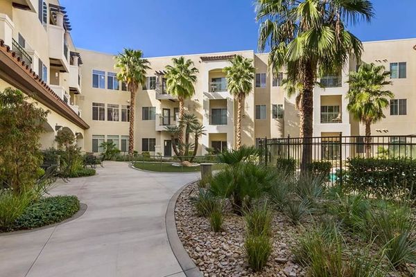 Merrill Gardens At Green Valley Ranch - image 1