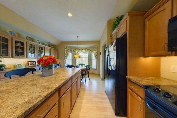 Frederick Living - image 1