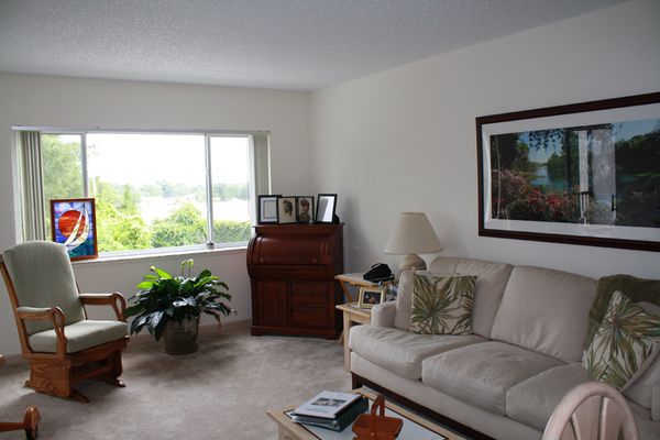 Woodland Towers - image 1