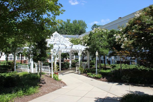 Morningview At Irving Park - image 1