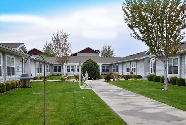 Avista Assisted Living Yakima - image 1