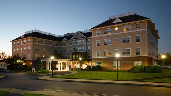 Atria Marina Place - image 1