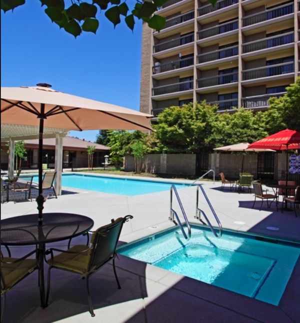 Rosewood Villas - image 1