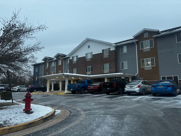 Paramount Senior Living at Fredericksburg - image 1