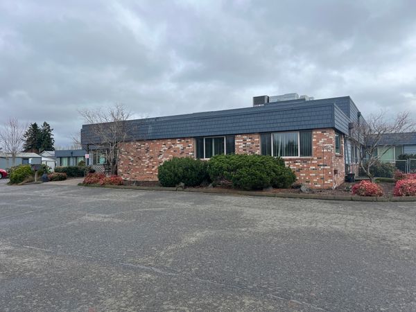 Molalla Manor Care Center - image 1