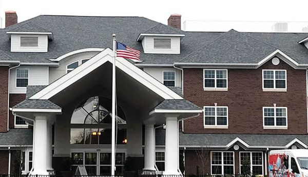 Lake Forest Village Retirement Resort - image 1