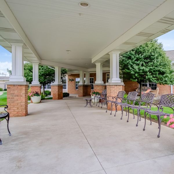 Oliver Woods Assisted Living & Memory Care - image 1