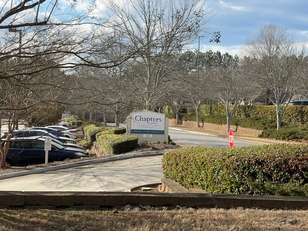 Chapters Living of Canton - image 1