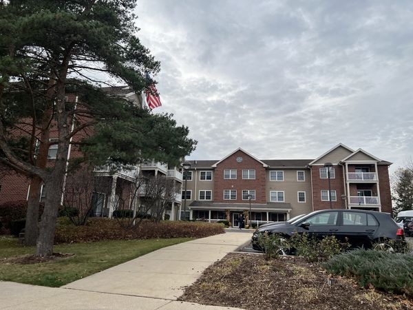 Willowbrook Place - image 1