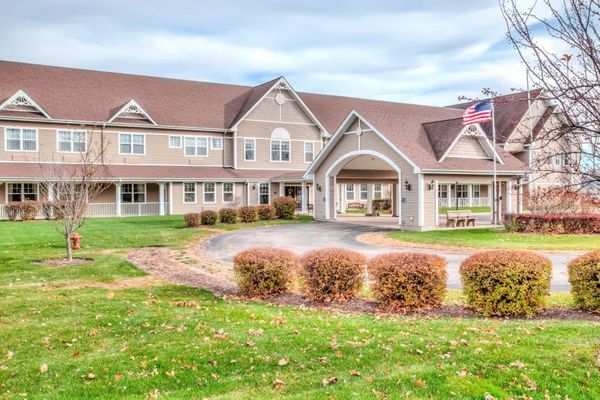 Grand Victorian of Sycamore - image 1