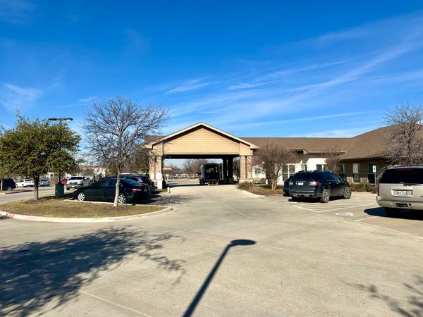 Legend Oaks Healthcare and Rehabilitation Garland - image 1