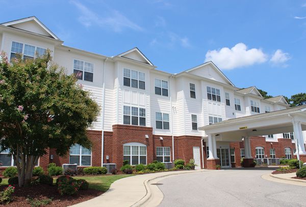 Parkwood Village And The Landing - image 1