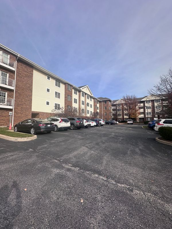 Bethesda Gardens Kirkwood - image 1