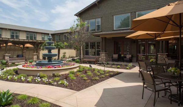 Oakmont Of Whittier - image 1
