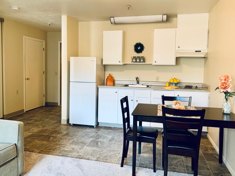 Creekside Village Retirement Residence, Beaverton, OR 3