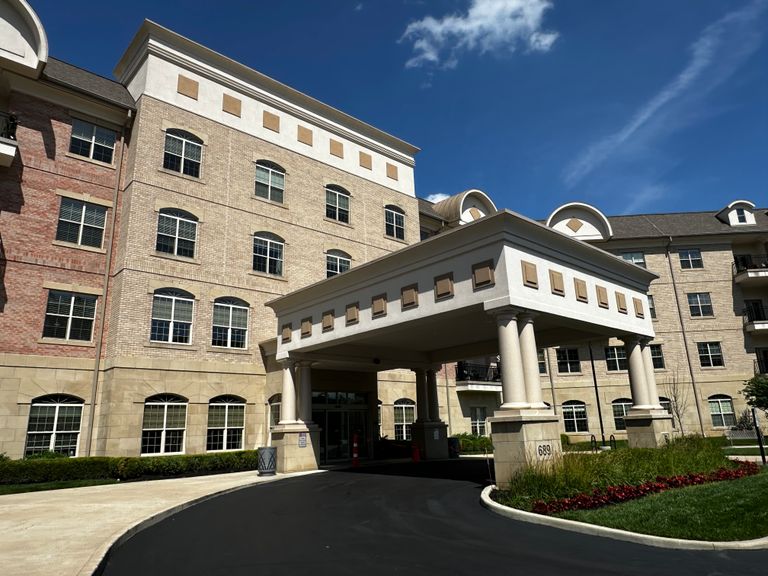 Woodland Terrace of Carmel, Carmel, IN 3