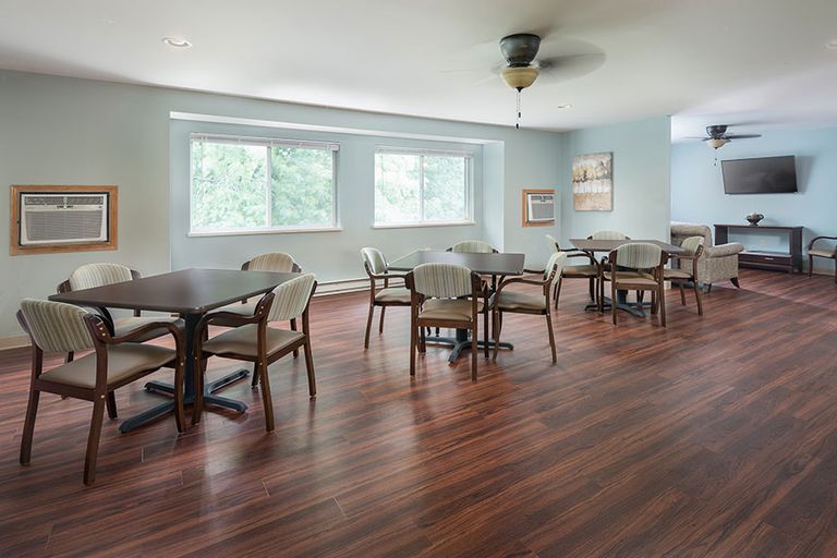 Park Vista Retirement Living North Hill, East Moline, IL 2