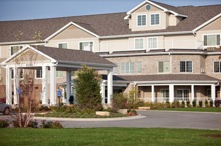 Senior Star At Elmore Place
, Davenport, IA 1