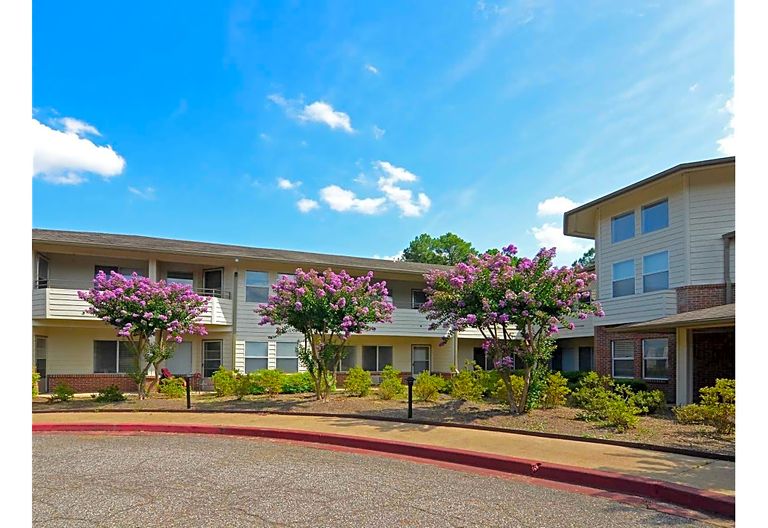 Feels Like Home Senior Lifestyle Residences, Memphis , TN 1