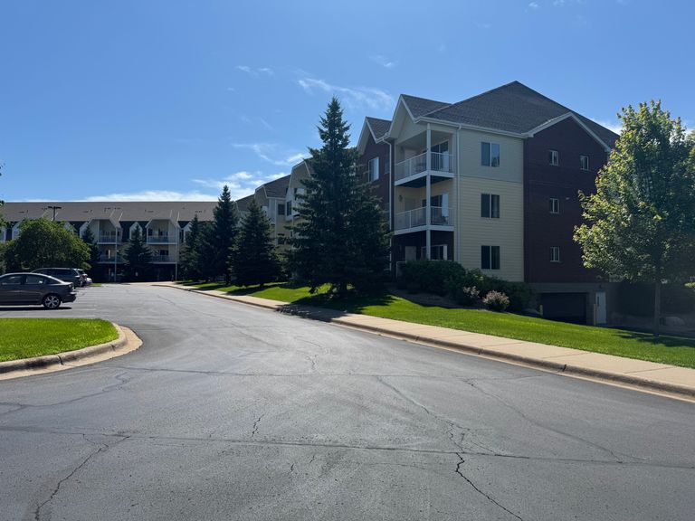 Bard's Crossing of Evermoor, Rosemount, MN 3