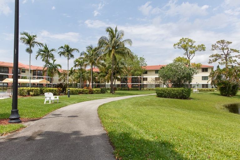 Willowbrooke Court At St Andrews, Boca Raton, FL 3
