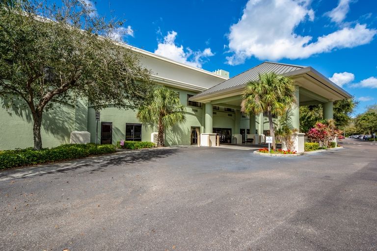 Elison Senior Living of Pinecrest, Largo, FL 2